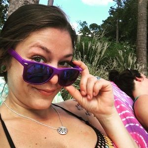 Meet your Posher, Kasey